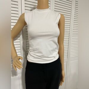 Vince White Sleeveless Crewneck Tank